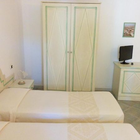 Hotel Cavour Olbia Buitenkant foto